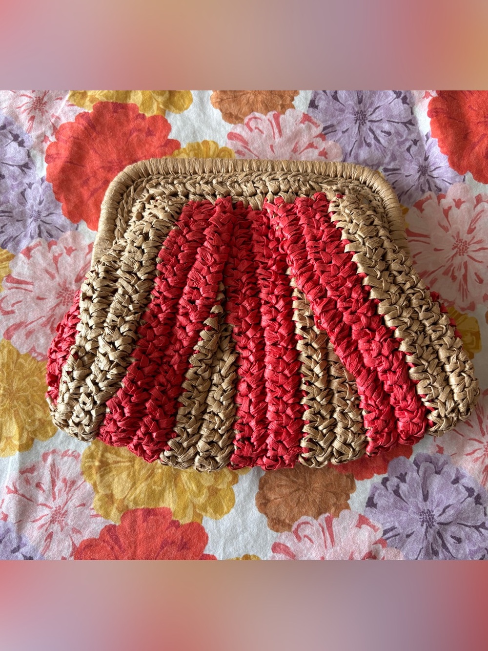 Woven clutch